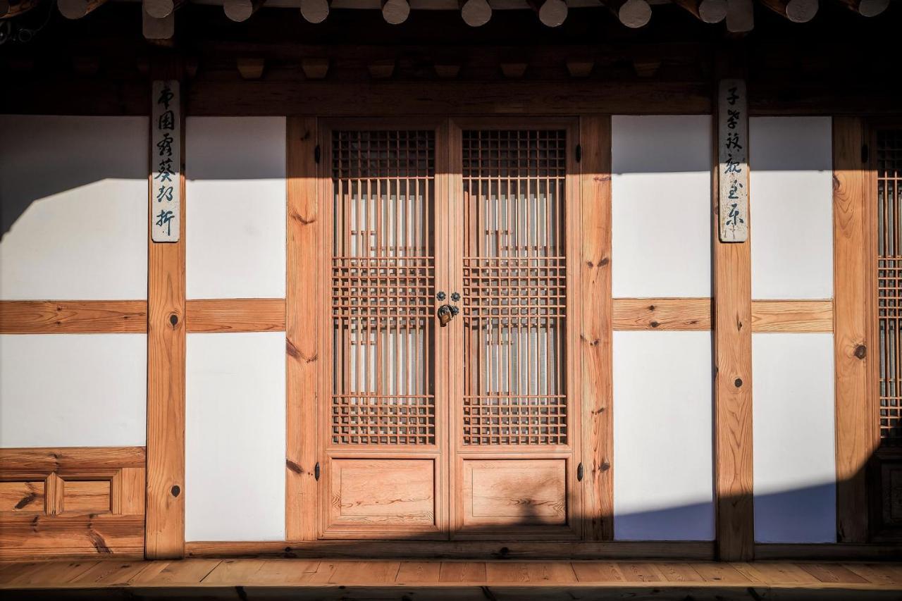 Cheong Yeon Jae Hanok Hotel Seoul Exterior photo