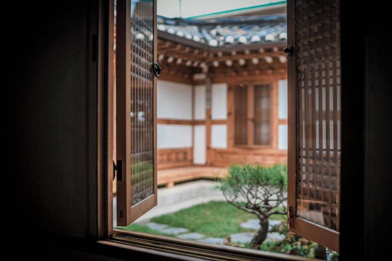 Cheong Yeon Jae Hanok Hotel Seoul Exterior photo